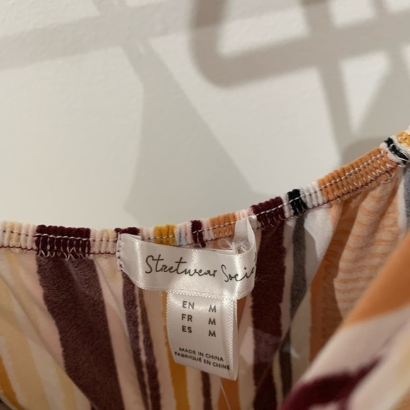 STREETWEAR society -  romper size medium NWT jumpsuit - Picture 2 of 5